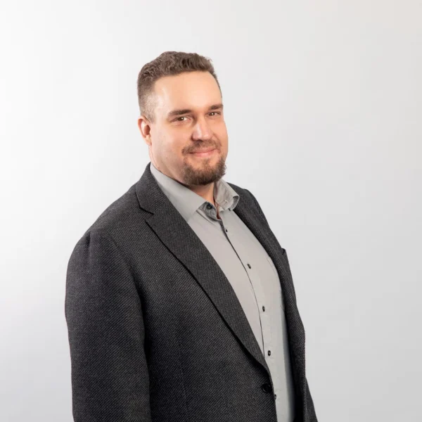 antti-ruohoniemi-web-2021-contact